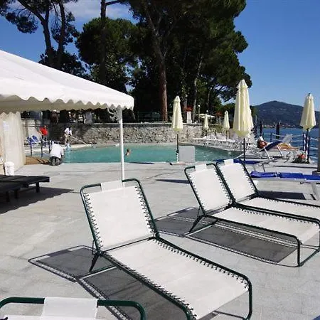 Sleeps 3 Pool T421408 * Meina